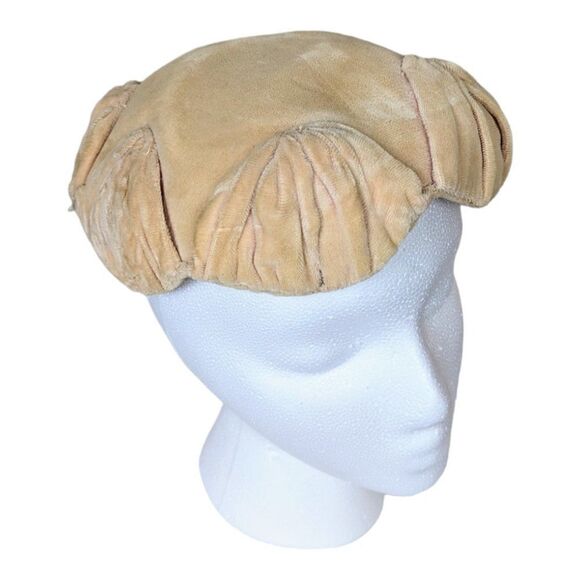 Vintage 1950s Peach Beige Calot Hat Juliet Cap Valerie Modes - Picture 1 of 9